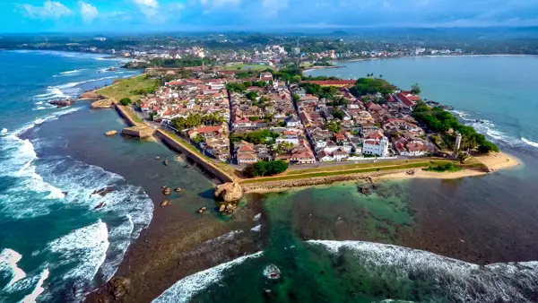 Bymur og fæstningsværk om byen Galle i Sri Lanka.